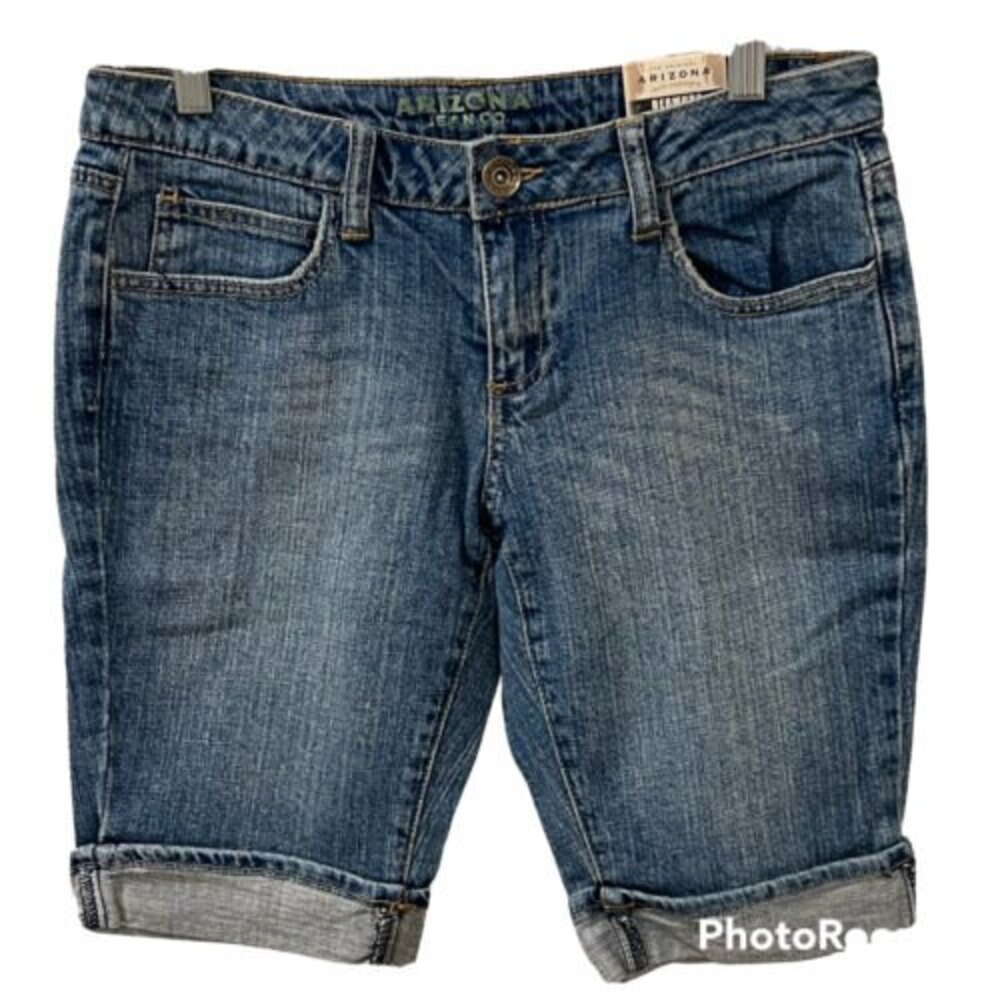 Arizona Jeans Co. Womens Bermuda Jean Shorts Blue Stretch Low Rise Shorts Size 9